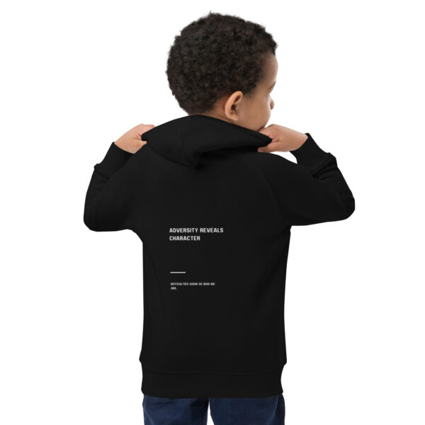 Sudadera con capucha eco niño - Forged in Adversity - Image 4