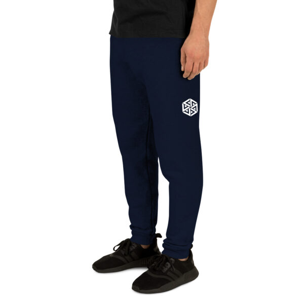 Pantalón deportivo unisex tipo jogger - Forged in Adversity - Image 4