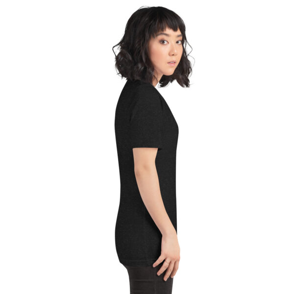 Camiseta de manga corta unisex - Forged in Adversity - Image 9
