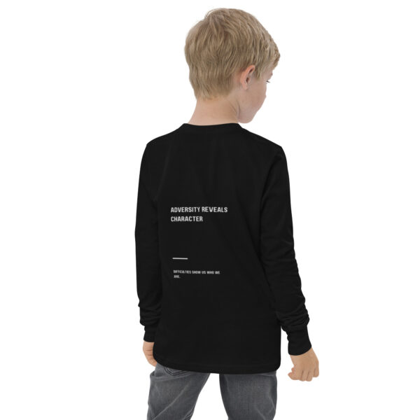 Camiseta manga larga adolescente - Forged in Adversity - Image 3