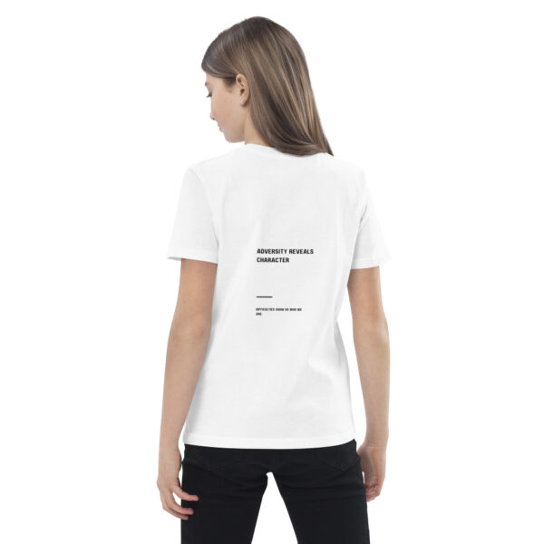Camiseta algodón orgánico niño - Forged in Adversity - Image 5