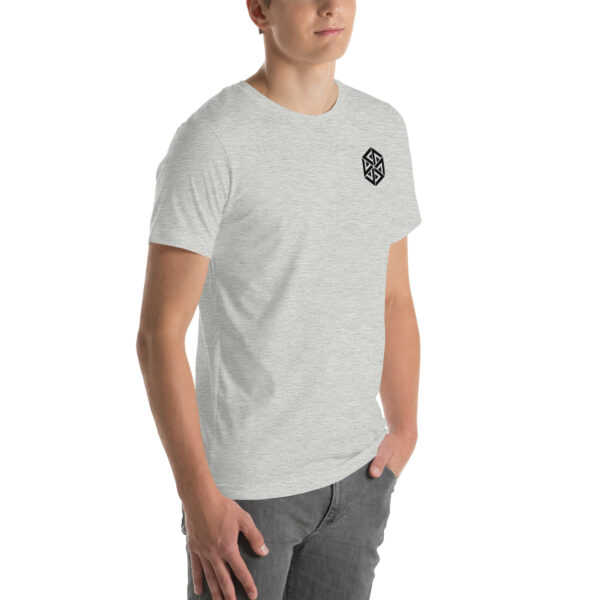 Camiseta de manga corta unisex - Forged in Adversity - Image 2