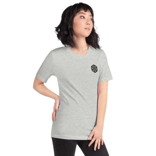 Camiseta de manga corta unisex - Forged in Adversity - Image 4